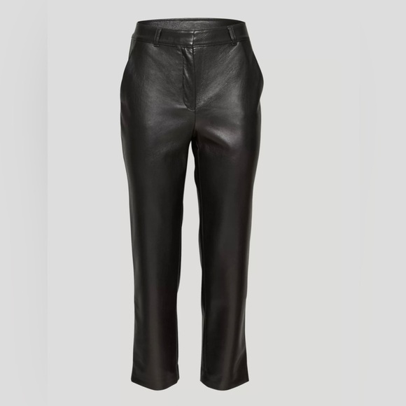 Aritzia Babaton Command Cropped Pant Mid-rise Vegan Leather pants size 4 - Picture 4 of 10